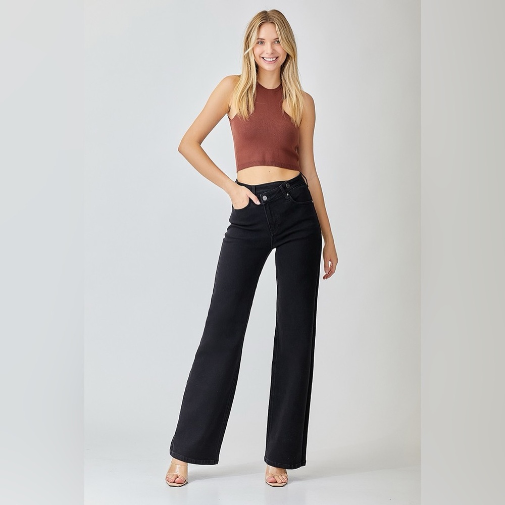 High-Rise Black Wide-Leg Jeans for Women - Picture 5 of 6
